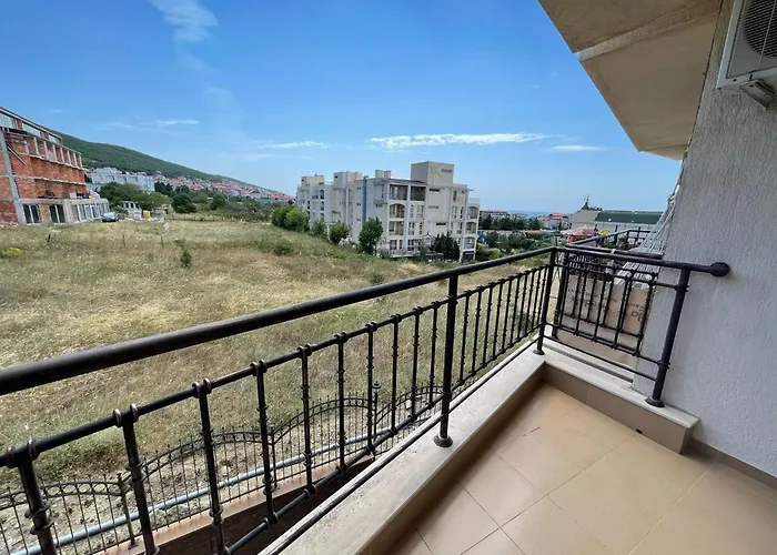 Macon - Premium Apartment